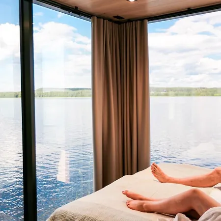 Lehmonkaerki - Haasi Mirror Asikkala (Southern Finland)