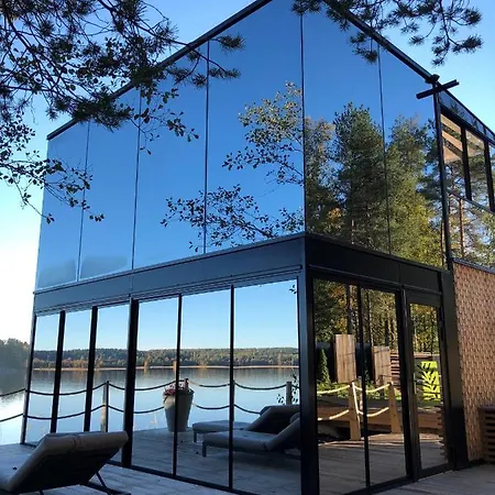 Hotel Lehmonkaerki - Haasi Mirror