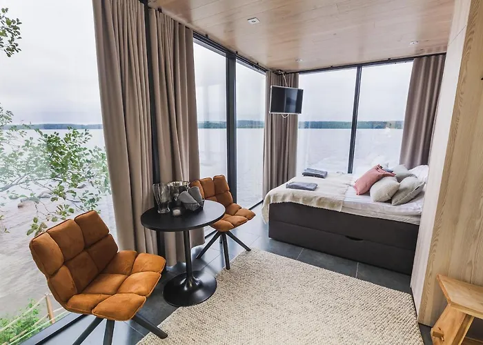 Lehmonkaerki - Haasi Mirror فندق