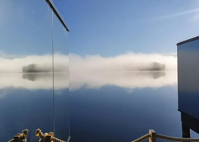 Lehmonkaerki - Haasi Mirror فندق Asikkala (Southern Finland)